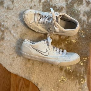 Women’s Nike Shoes 👟